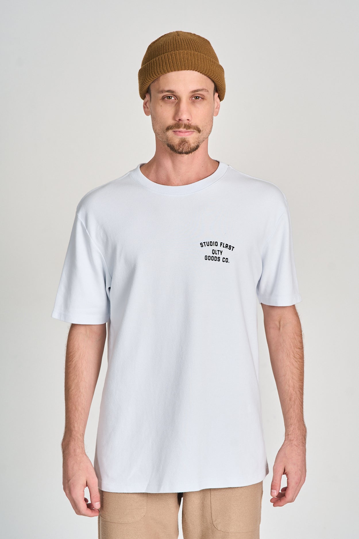 Camiseta Studio Flrst Over Branco