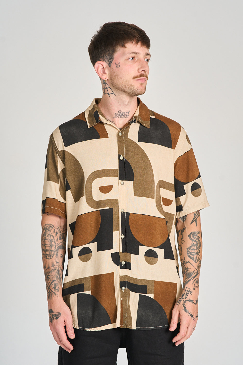 Camisa Nassau Mc Marrom