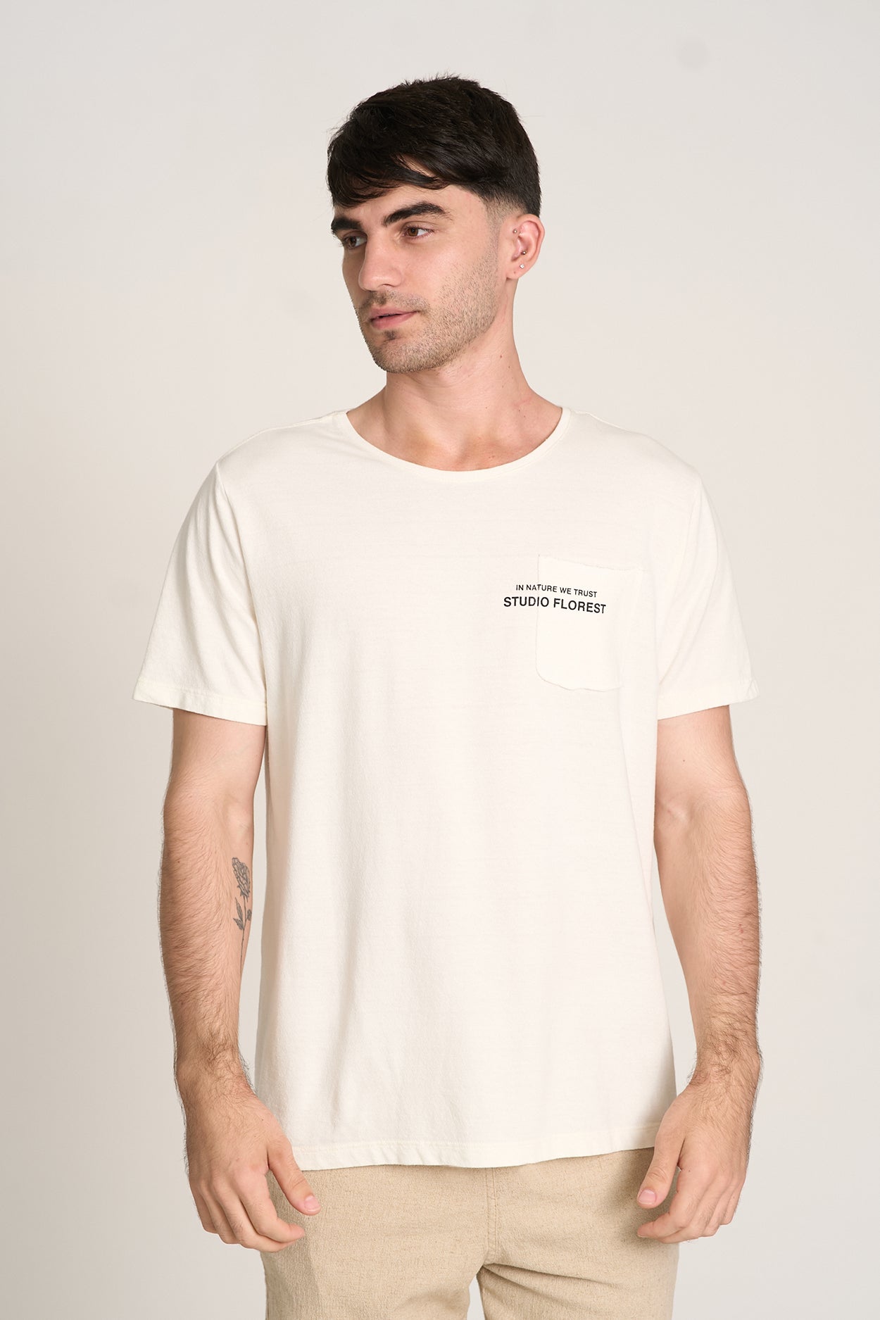 CAMISETA NATURE TRUST BOLSO Off-White