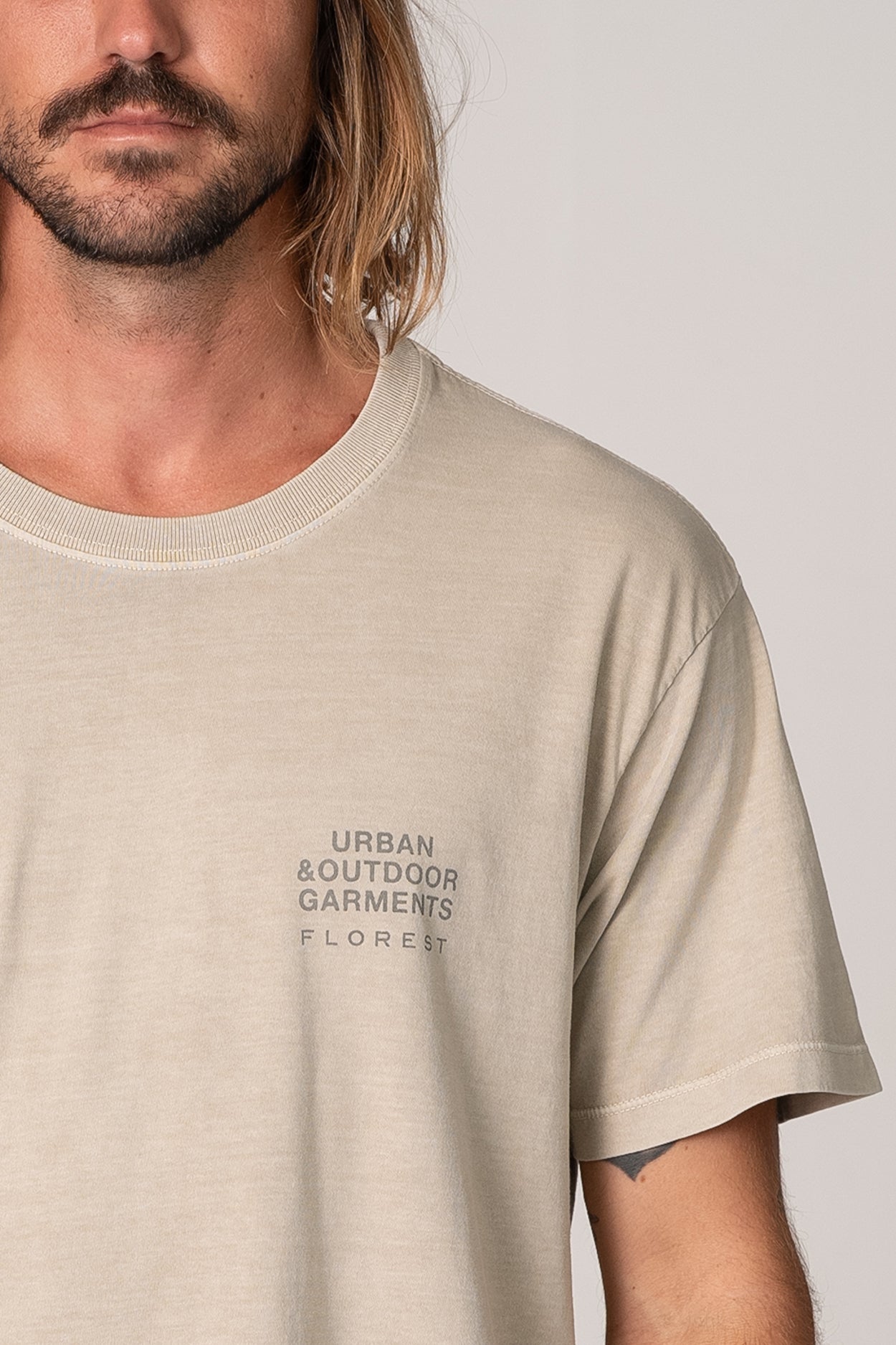 Camiseta Growing Stone Bege