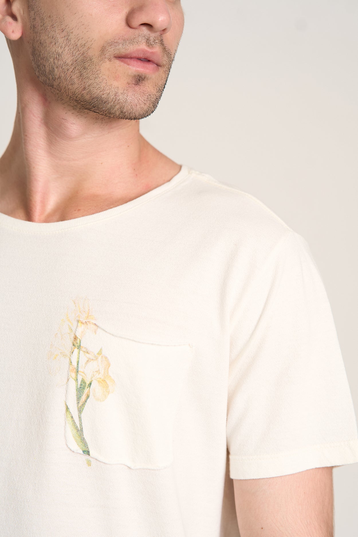 CAMISETA LIRIO BOLSO Off-White