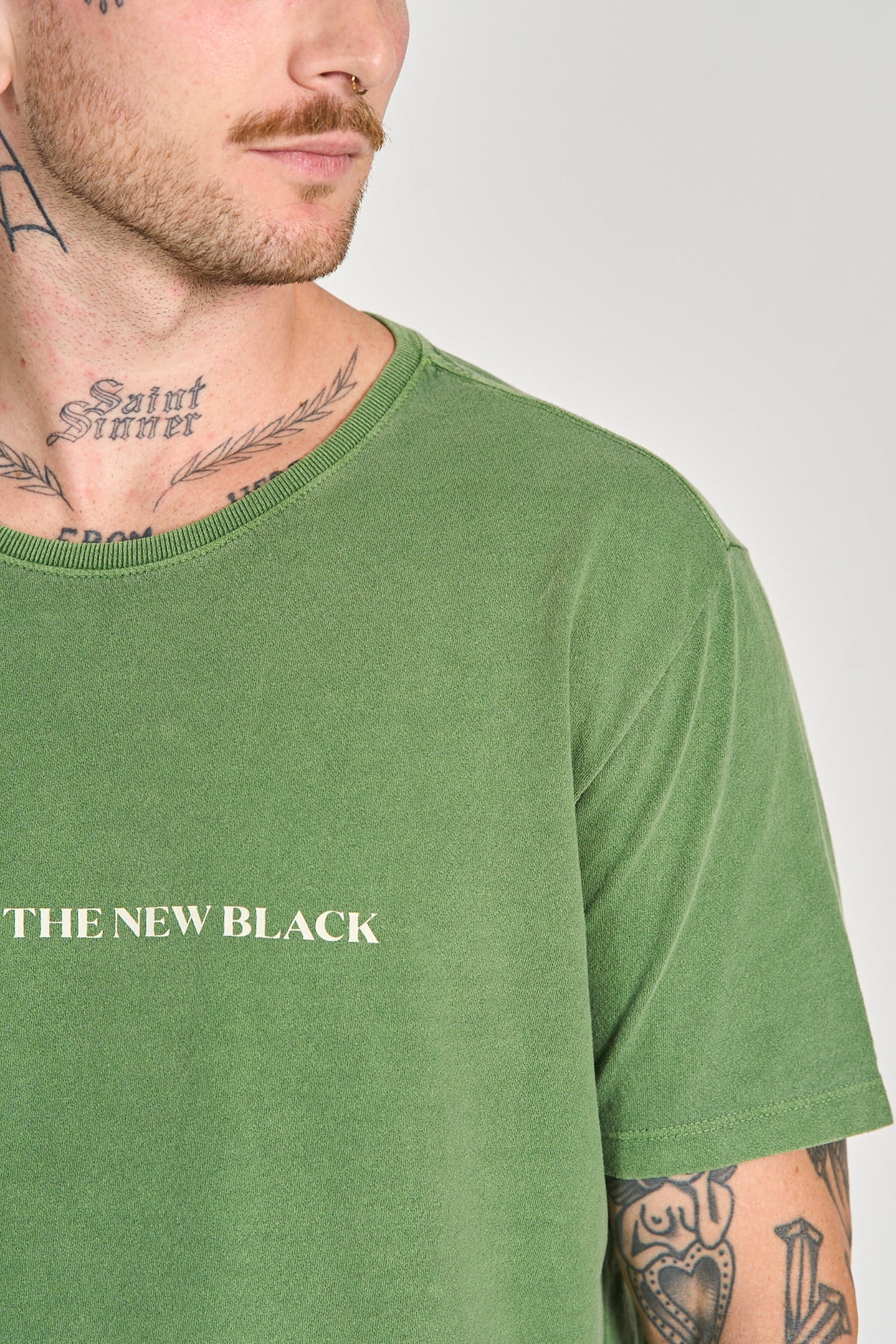 Camiseta New Black Verde