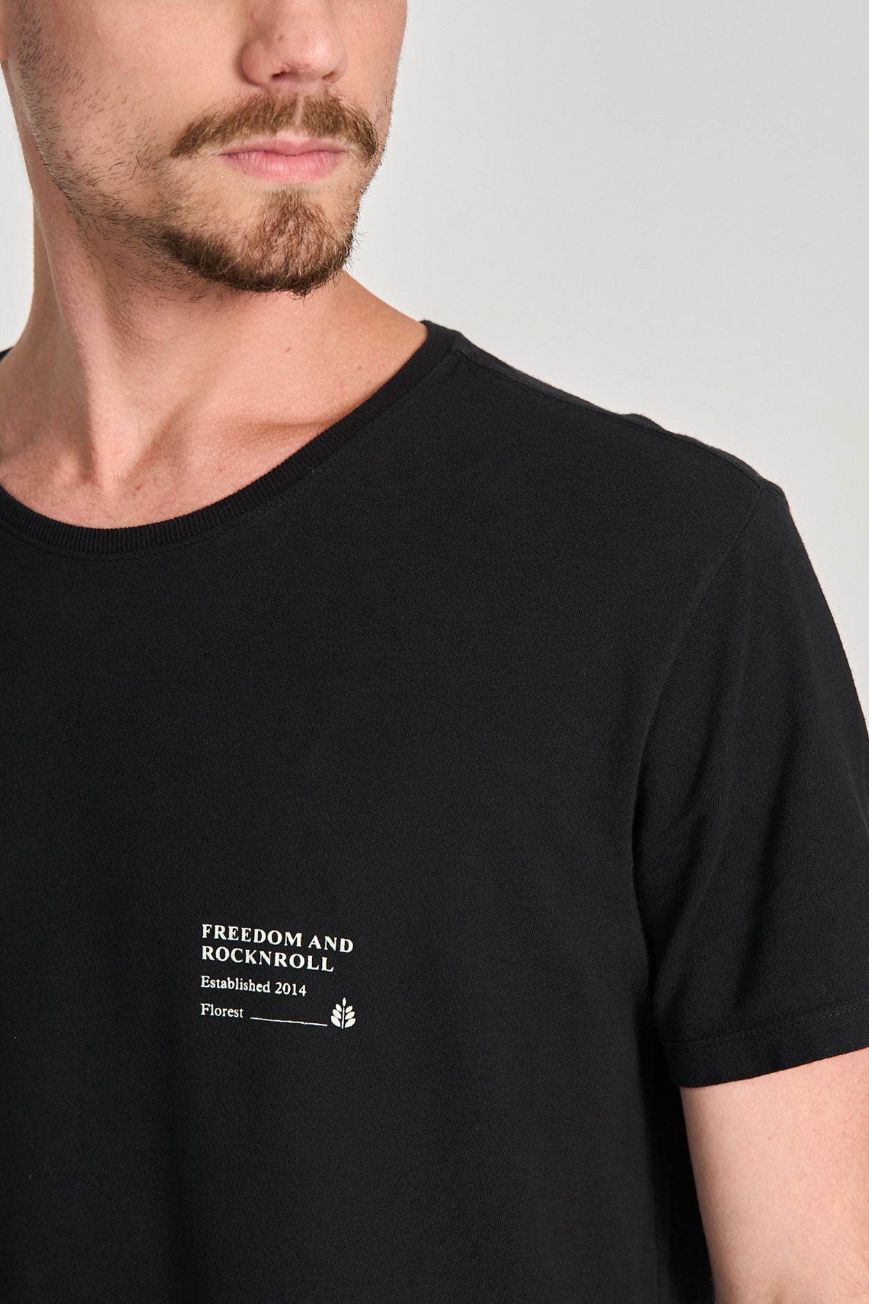 Camiseta Rocknroll Preto