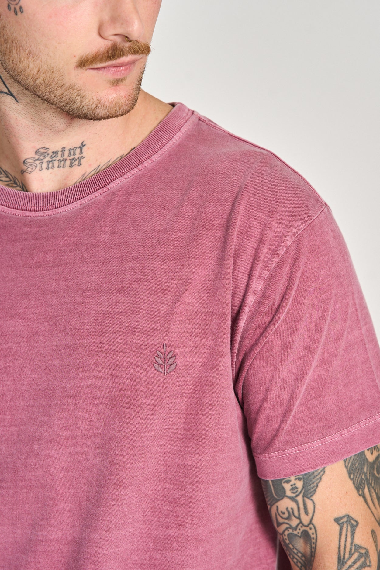 Camiseta Basic Stone Bordo