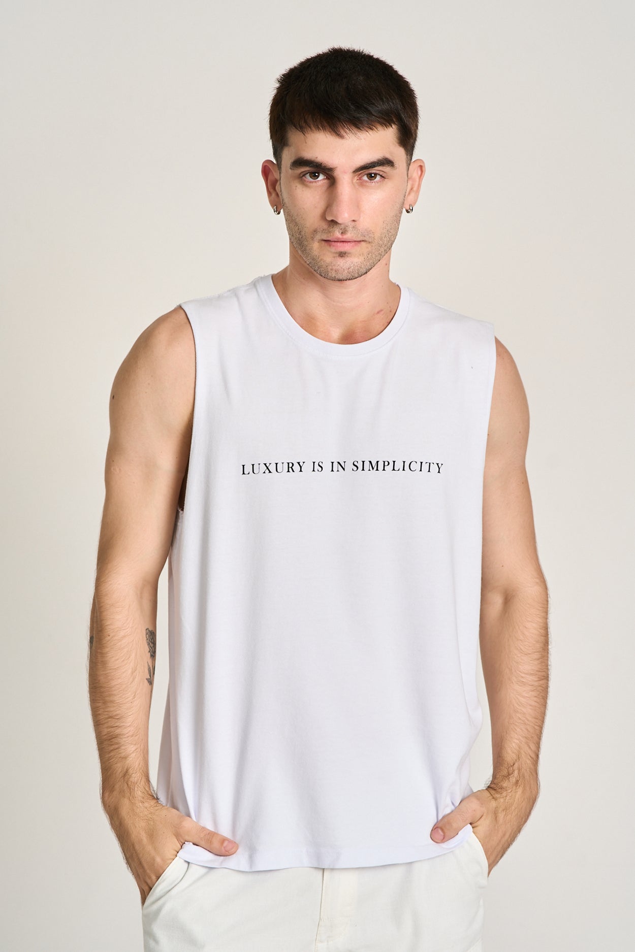 Regata Lins Branco