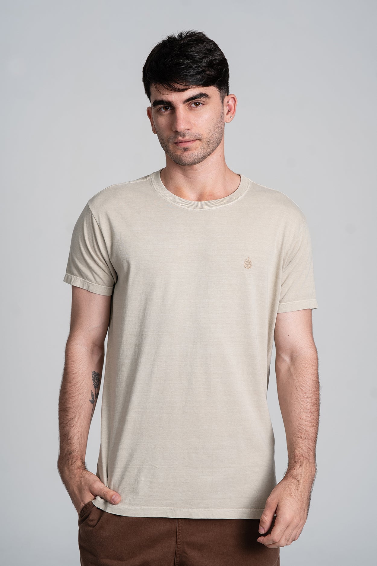Camiseta Basic Stone Caqui