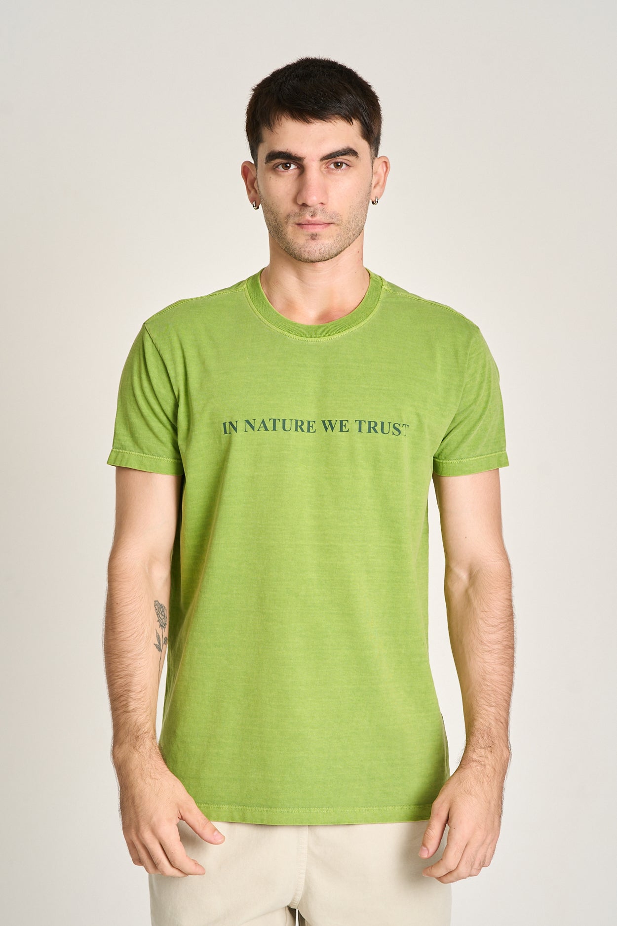 CAMISETA WE TRUST NATURE Verde Grama