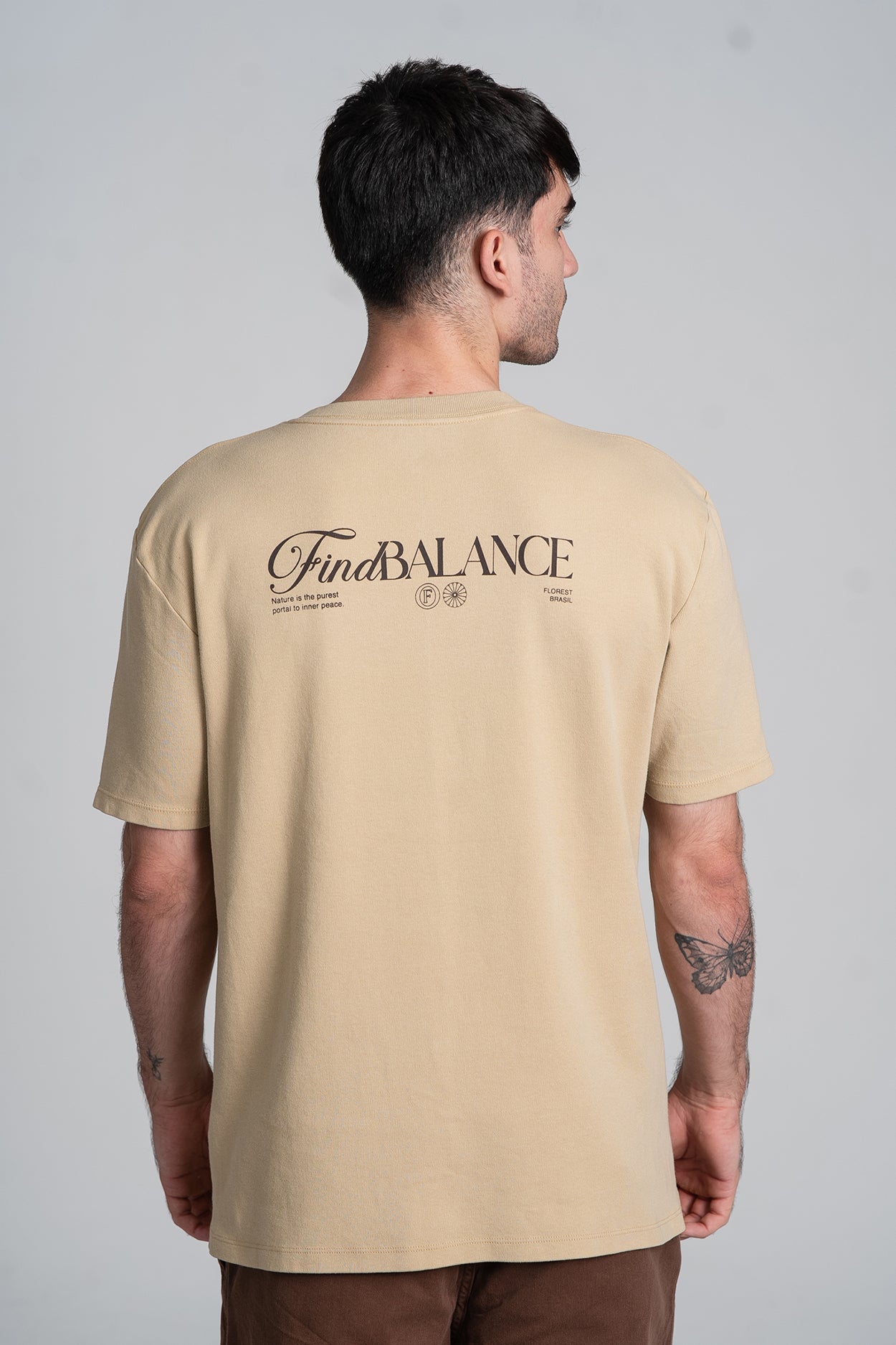 Camiseta Find Balance Oversized Camelo
