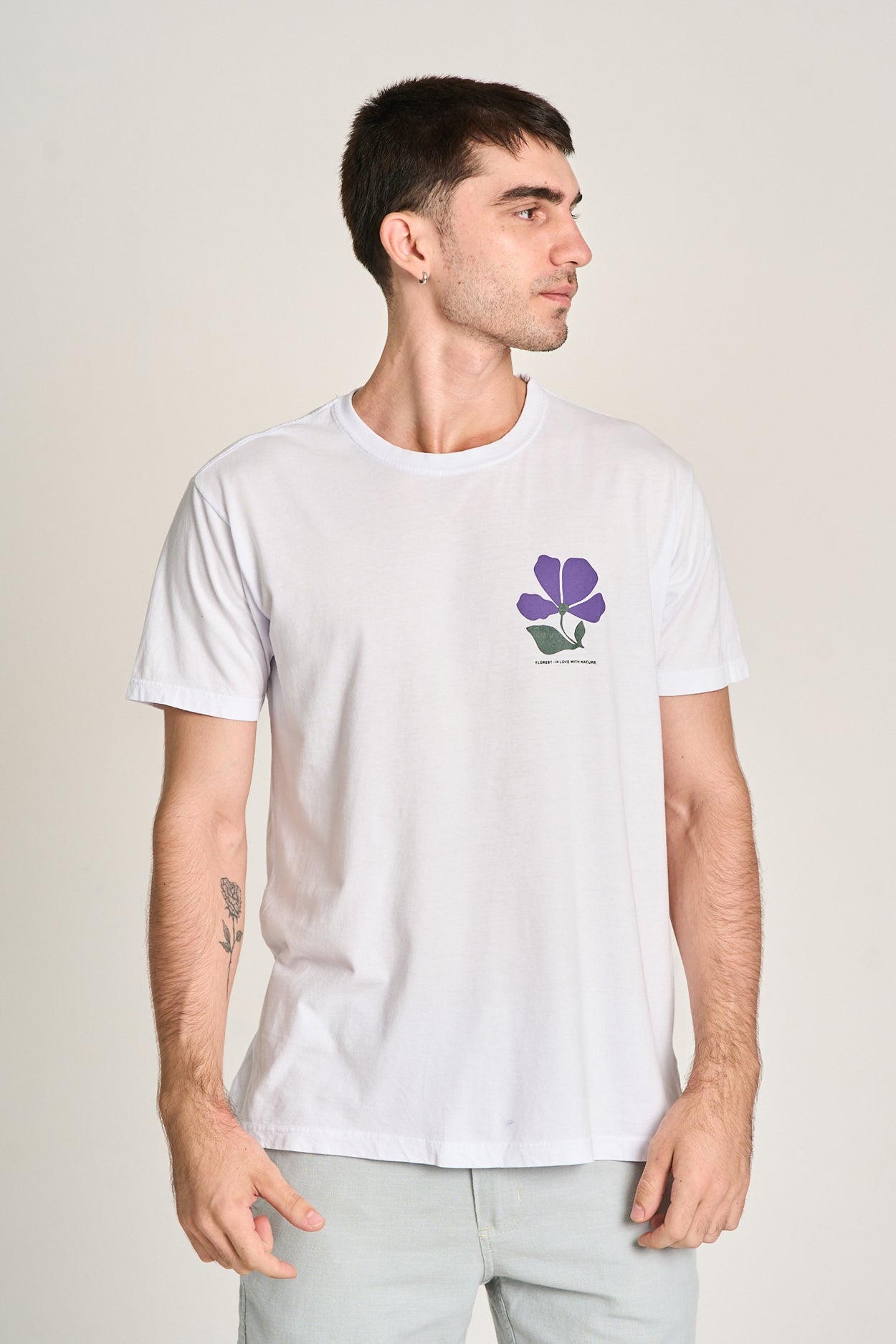 Camiseta Violeta Branco
