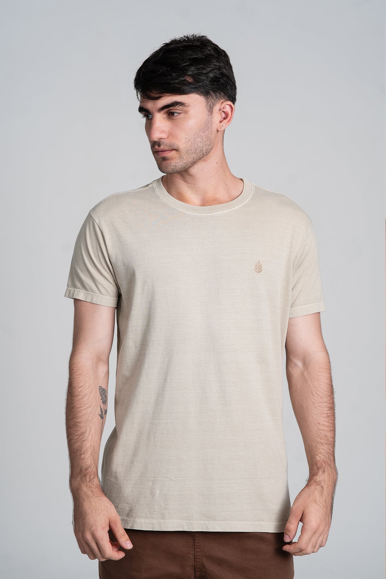 Camiseta Basic Stone Caqui