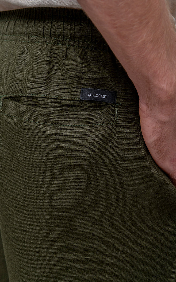 Short Puro Linho Verde Militar