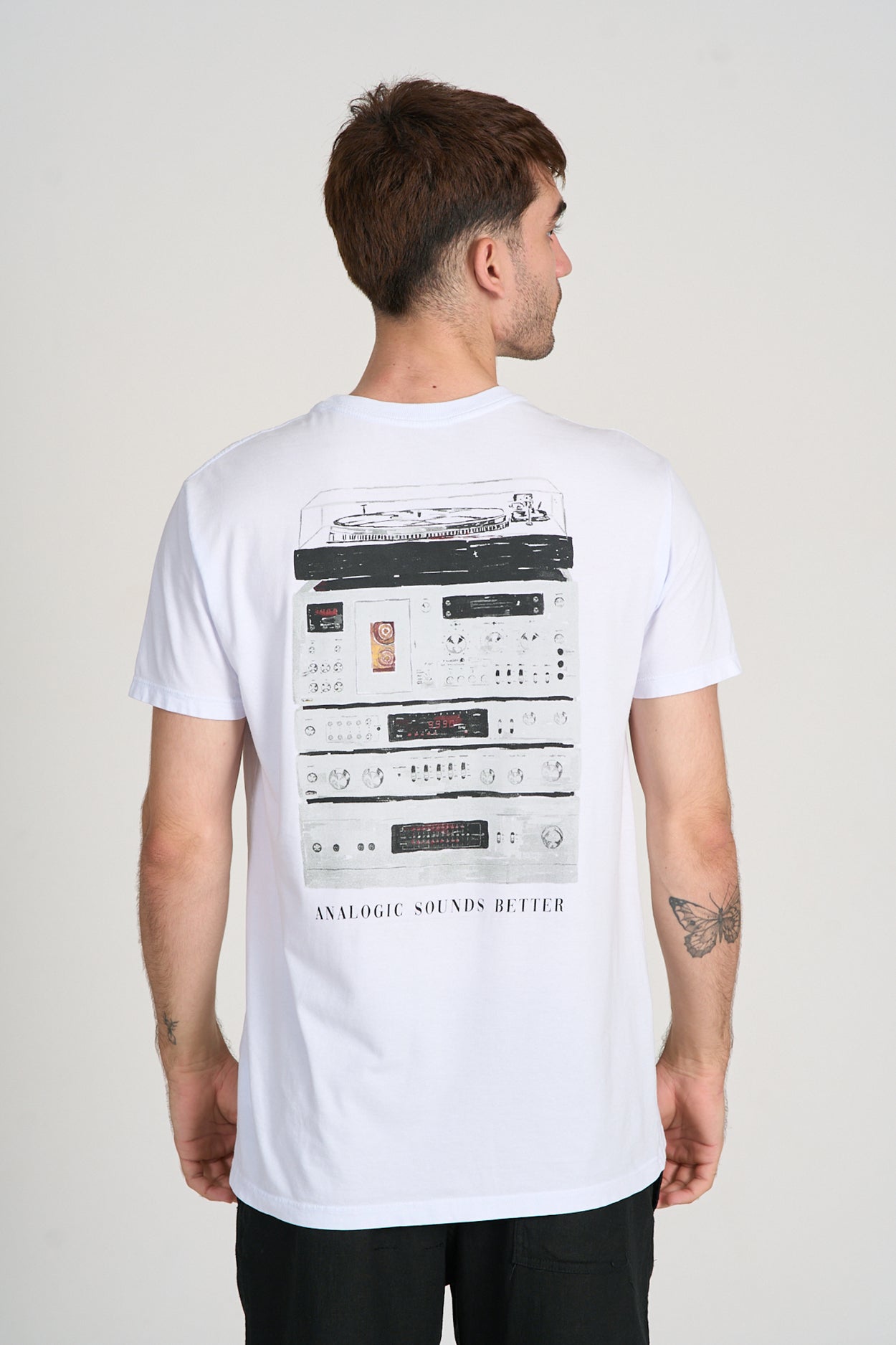 Camiseta Analogic Sounds Better Branco