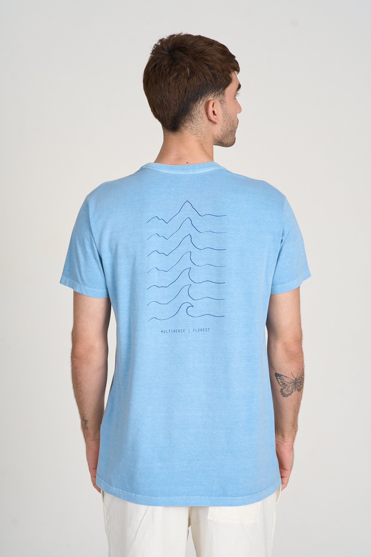 Camiseta Multiverse Azul Claro