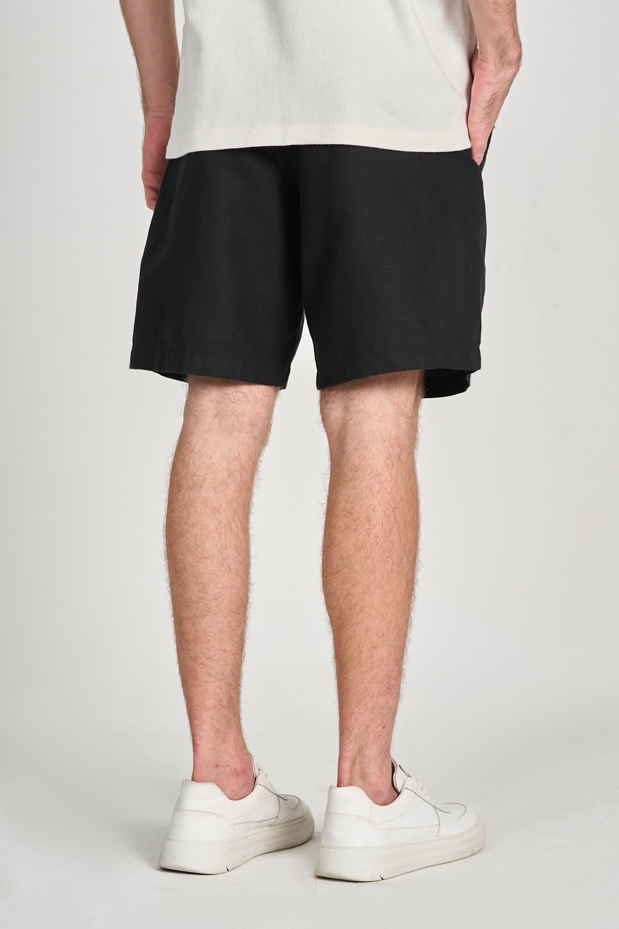 Bermuda Puro Linho Preto