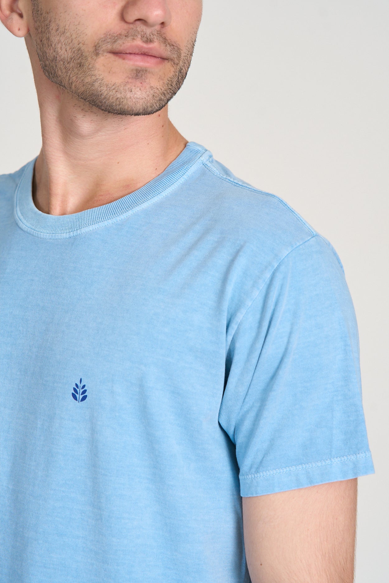 Camiseta Multiverse Azul Claro