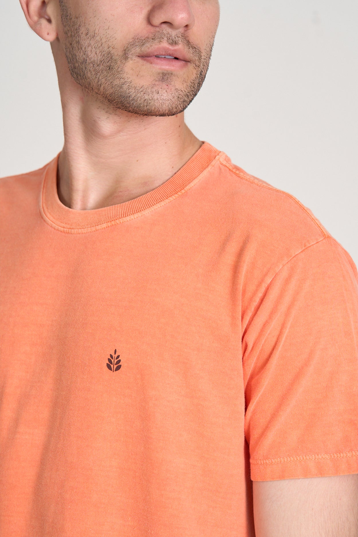 Camiseta Explore Laranja