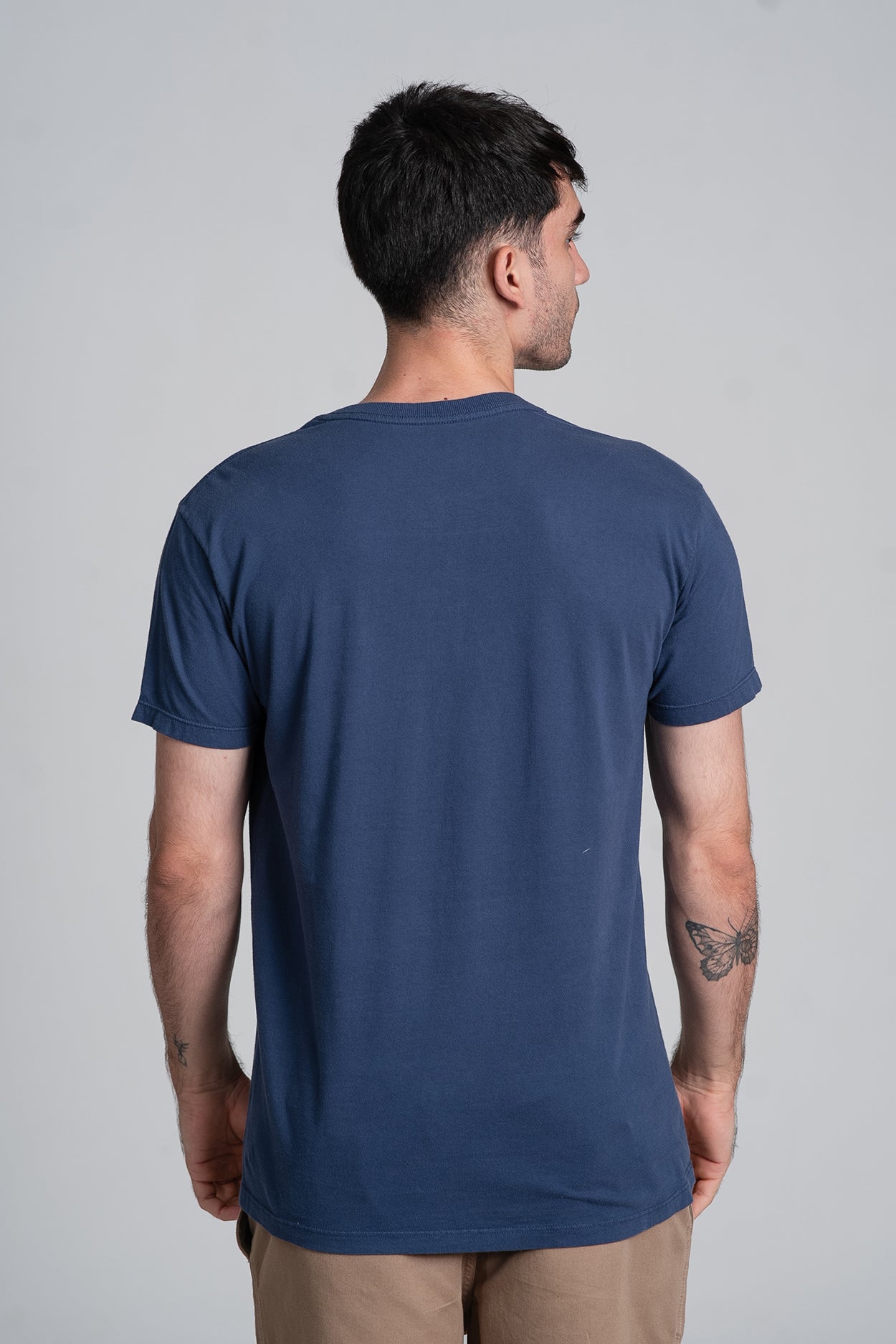 Camiseta Florest Bordado Azul Marinho