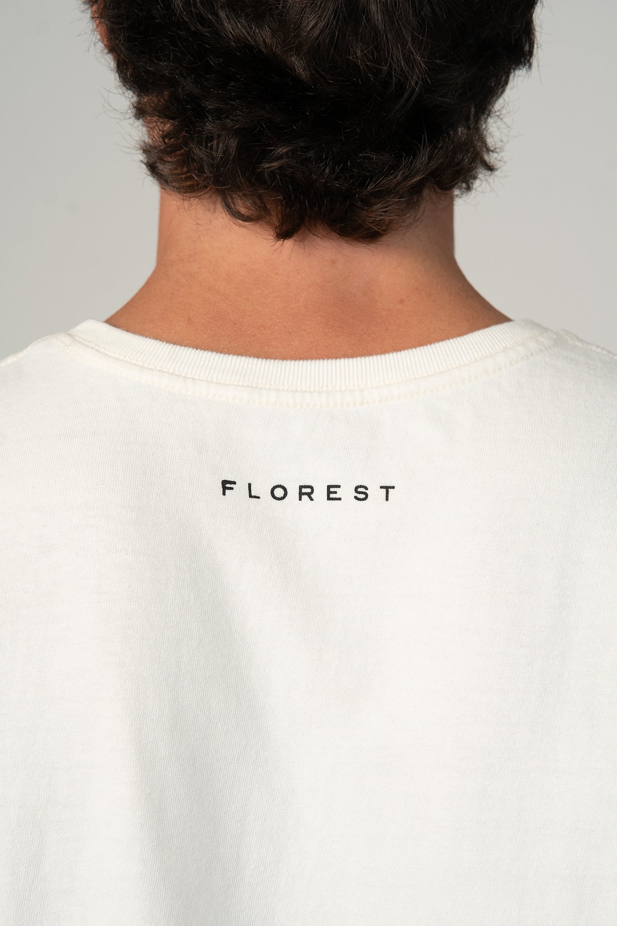 Regata Growing In Off-White