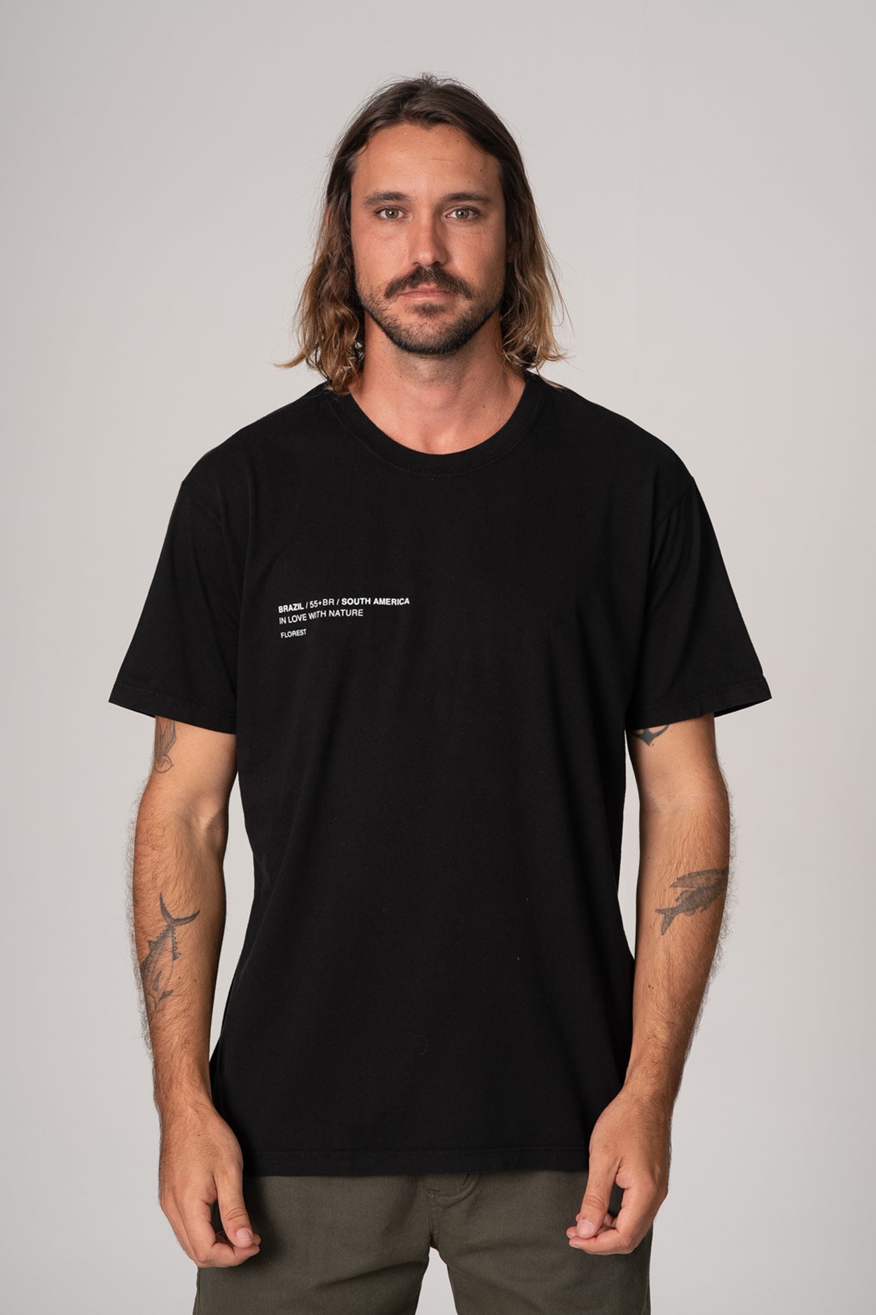 Camiseta Identidade Florest Over Preto