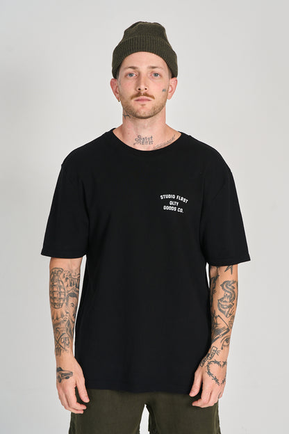 Camiseta Studio Flrst Over Preto