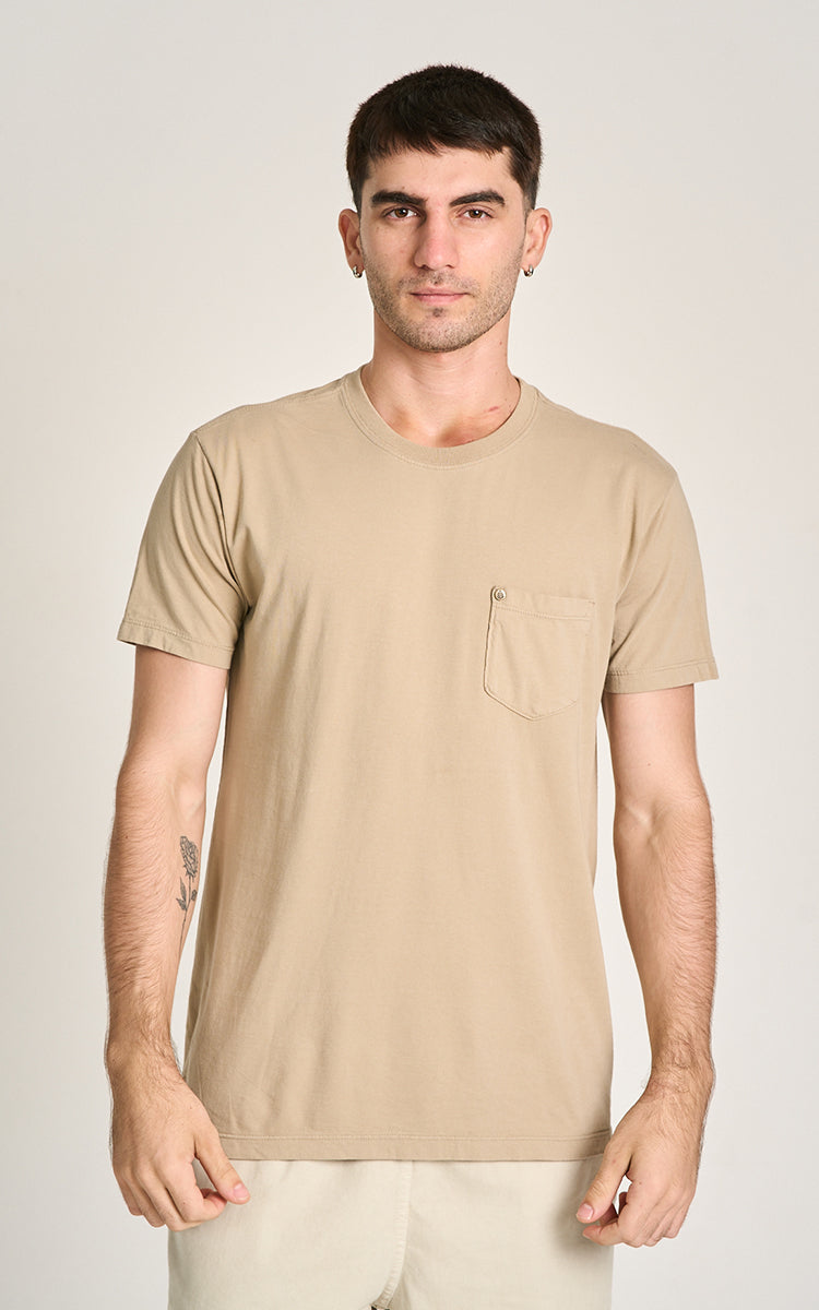 Camiseta Pocket Basic Caqui