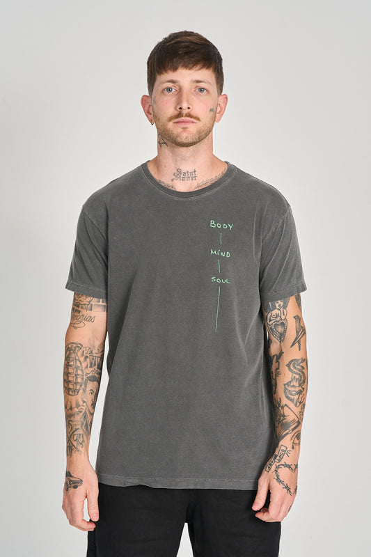 Camiseta Body Mind Soul Preto