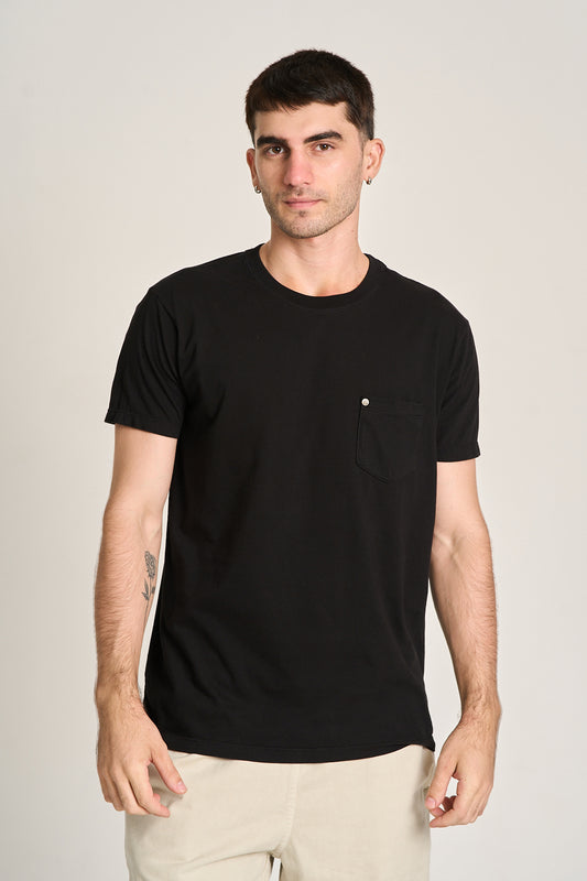 Camiseta Pocket Basic Preto