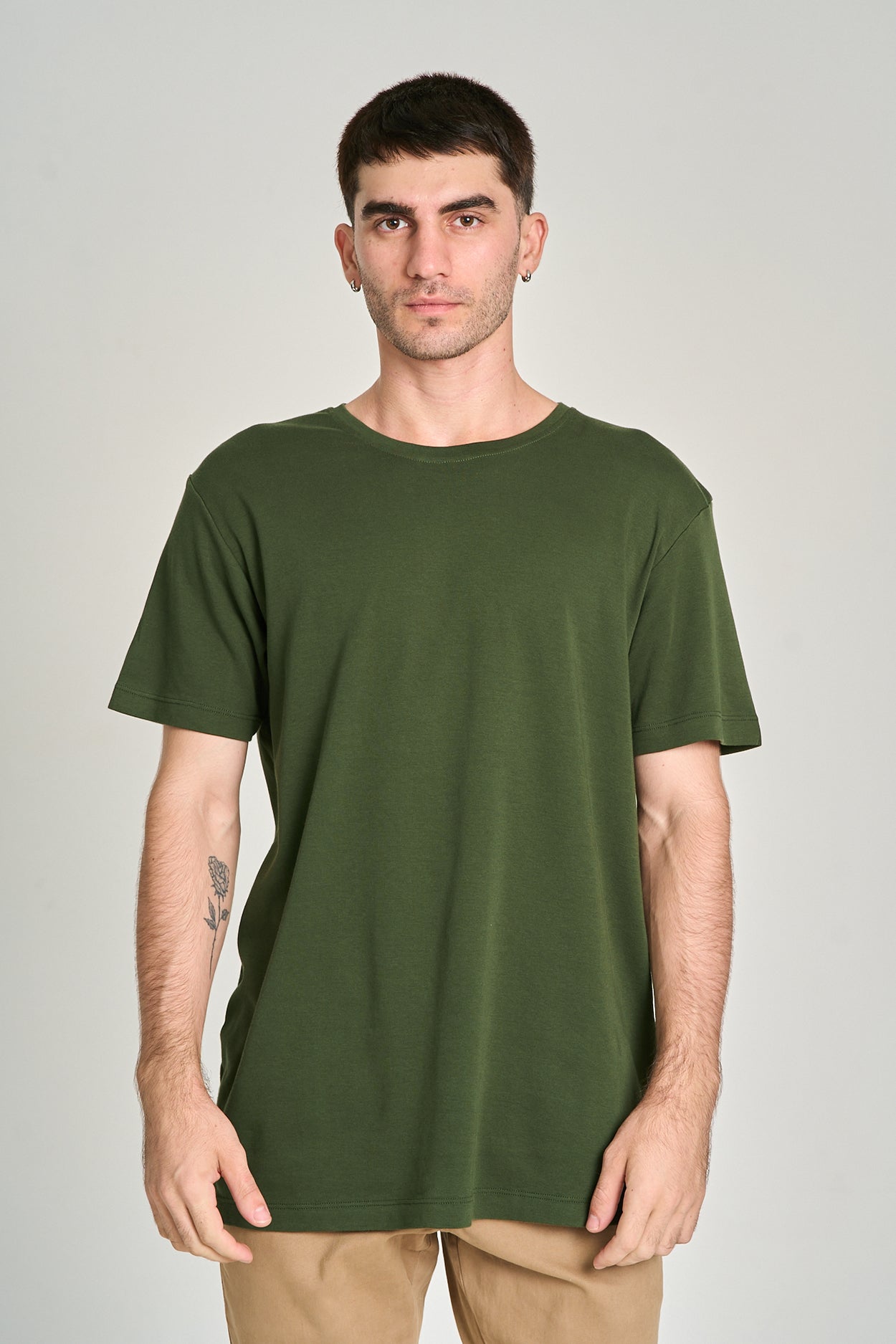 Camiseta Fio Egípcio Verde Musgo