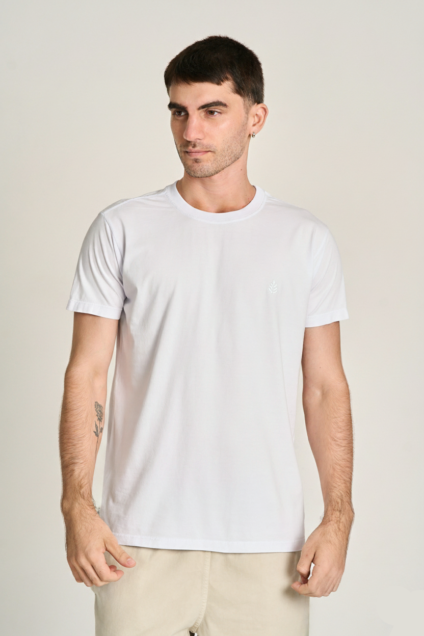 Camiseta Florest Bordado Branco