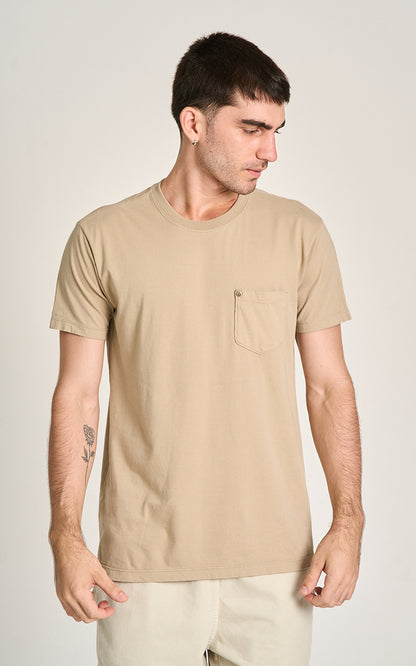 Camiseta Pocket Basic Caqui
