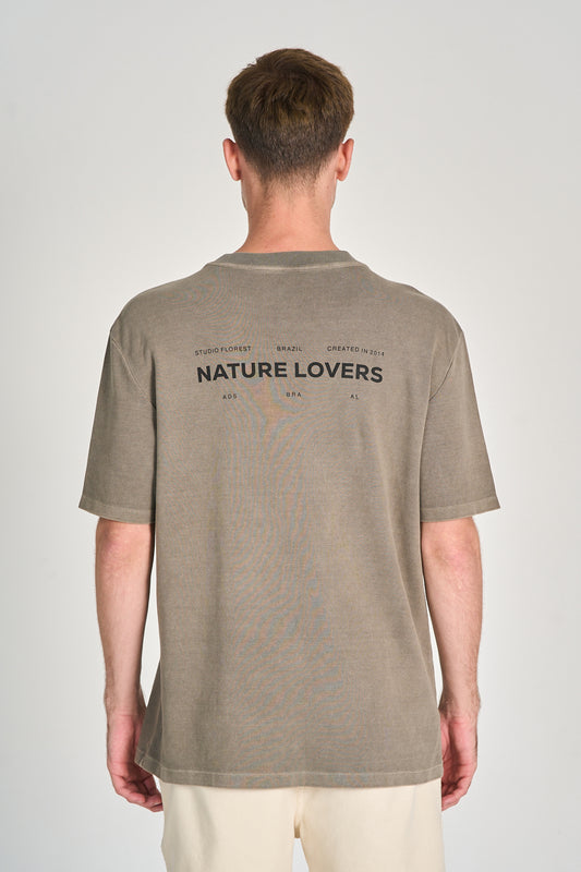 Camiseta Nature Lovers Over Verde