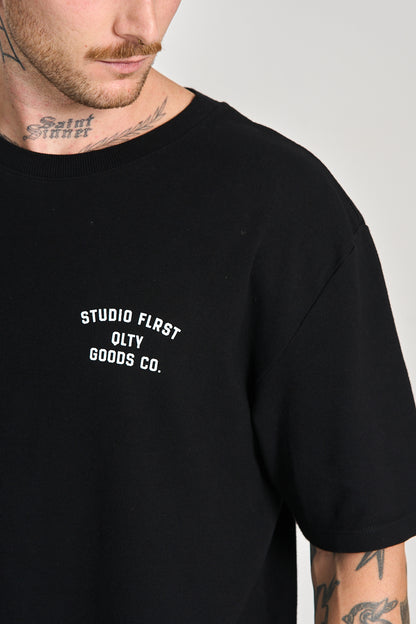 Camiseta Studio Flrst Over Preto