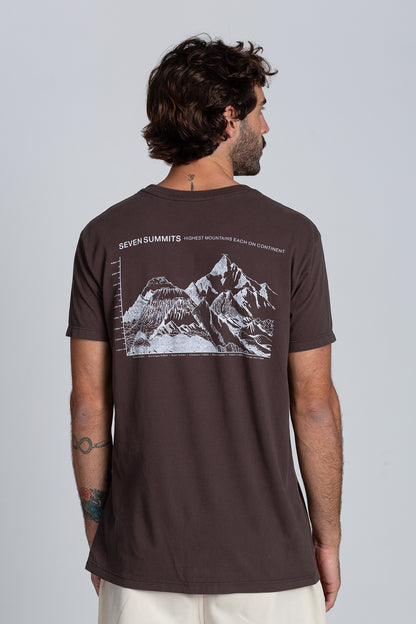 Camiseta Seven Summits Marrom