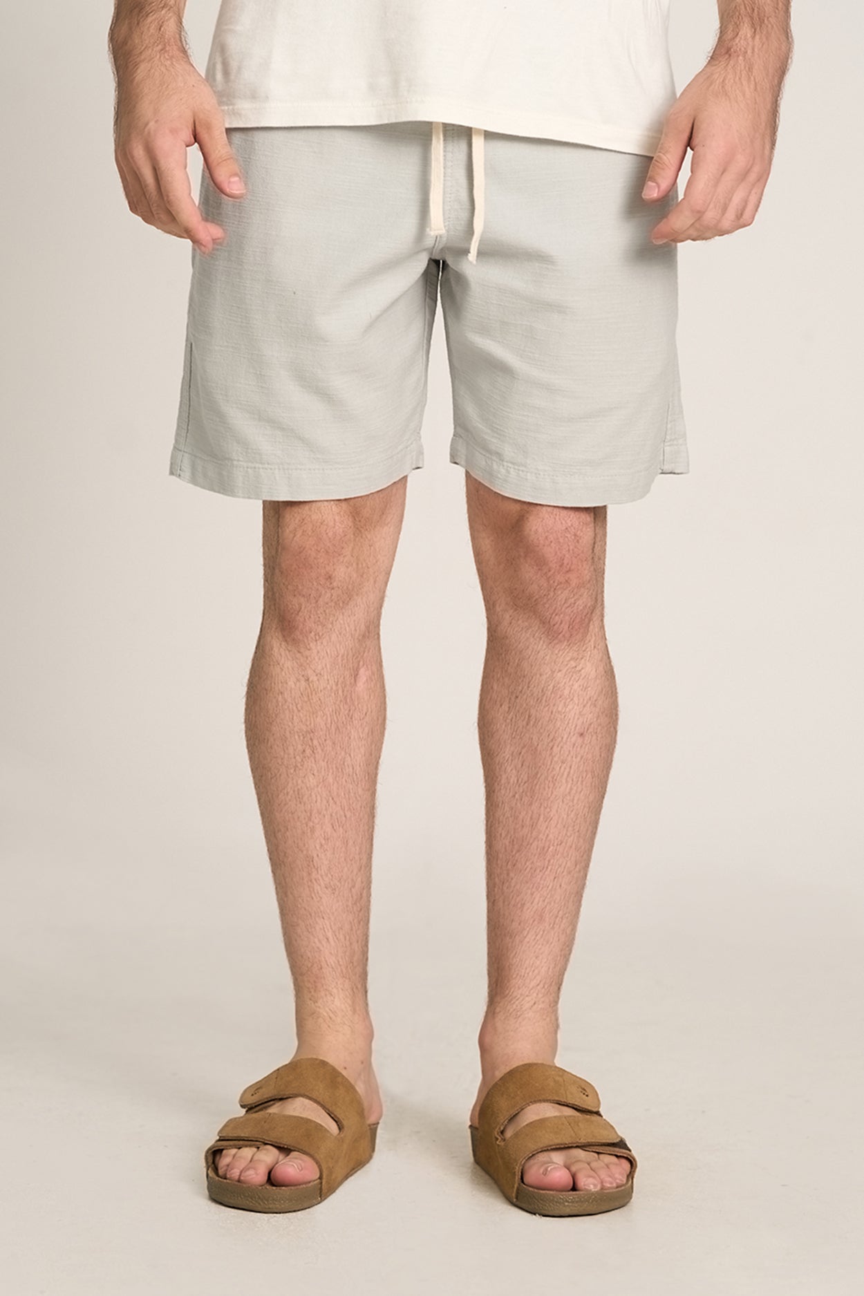 Short Bobby Cinza