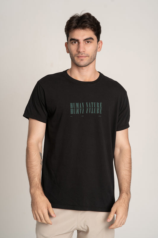 Camiseta Human Nature Preto
