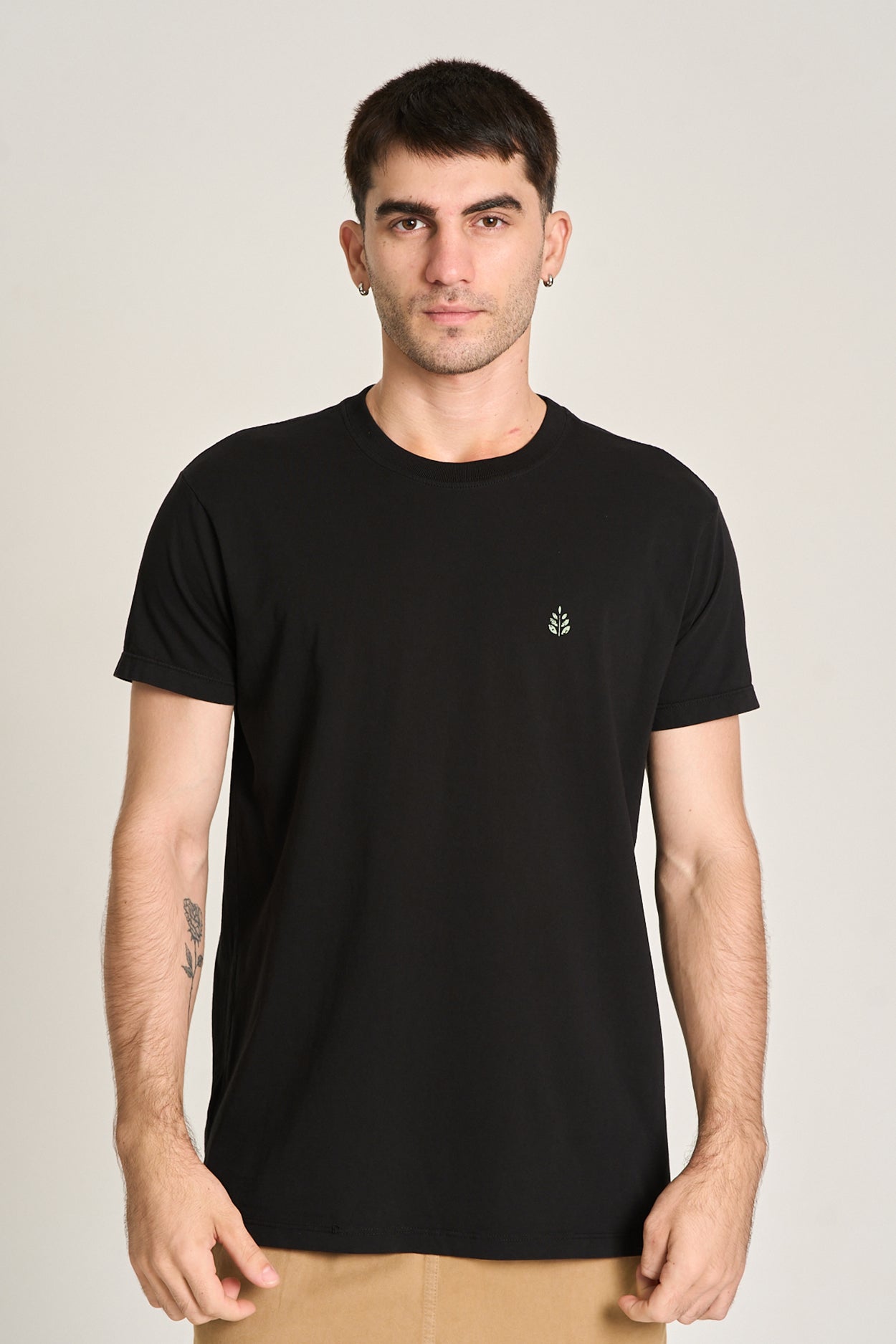 Camiseta Minimal Logo Preto