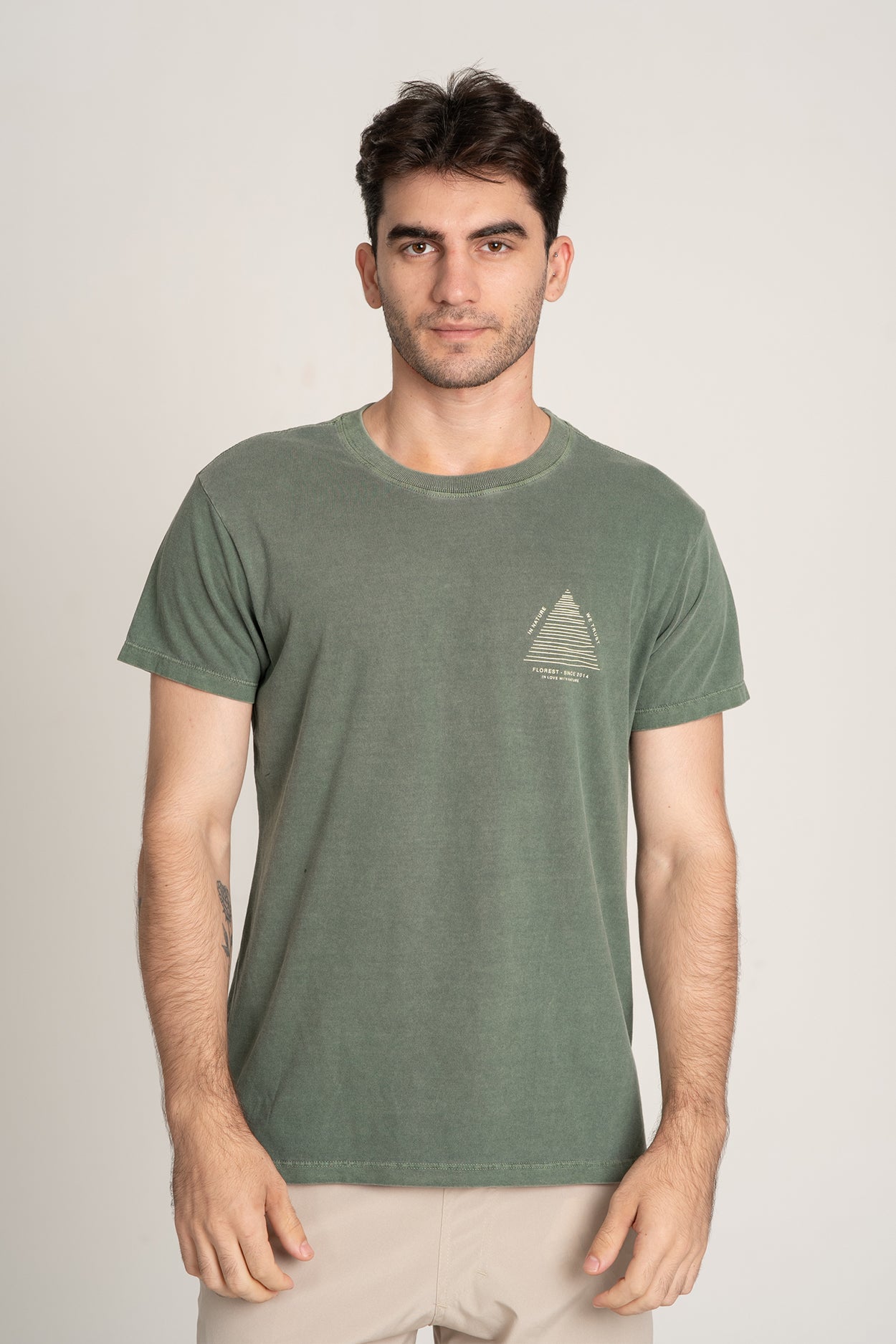 Camiseta We Trust Nature Verde Escuro Stoned