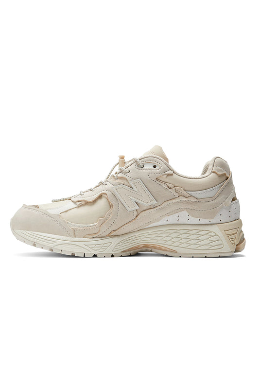 TENIS NEW BALANCE M2002RDQ Bege