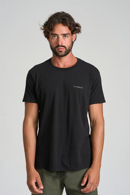 Camiseta Piece Of Earth Preto