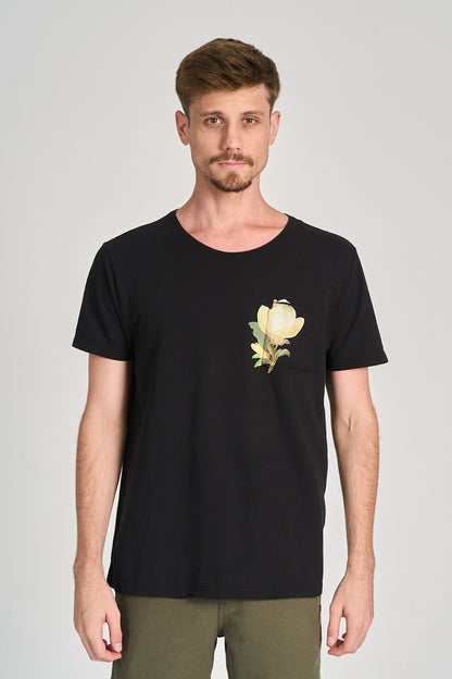 Camiseta Aquarela Bolso Preto