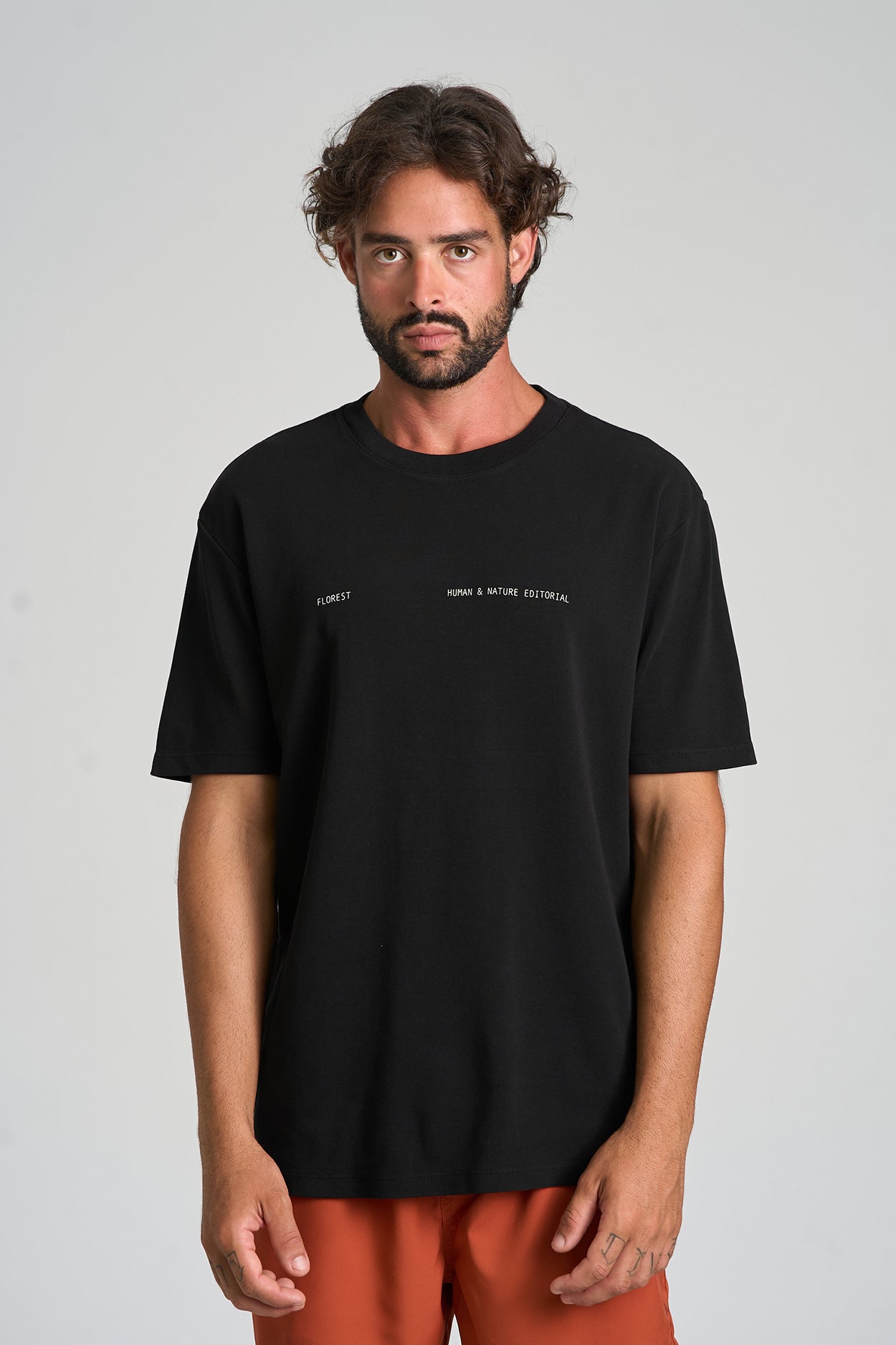 Camiseta Make Sense Over Preto