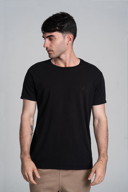 Camiseta Florest Bordado Preto