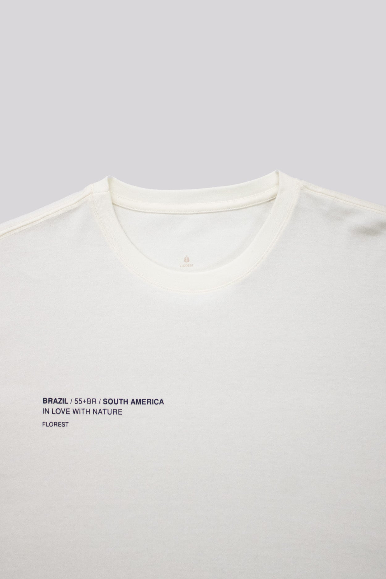 Camiseta Identidade Florest Over Marfim