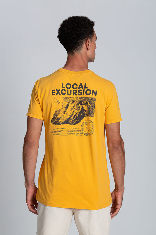 Camiseta Local Excursion Mostarda