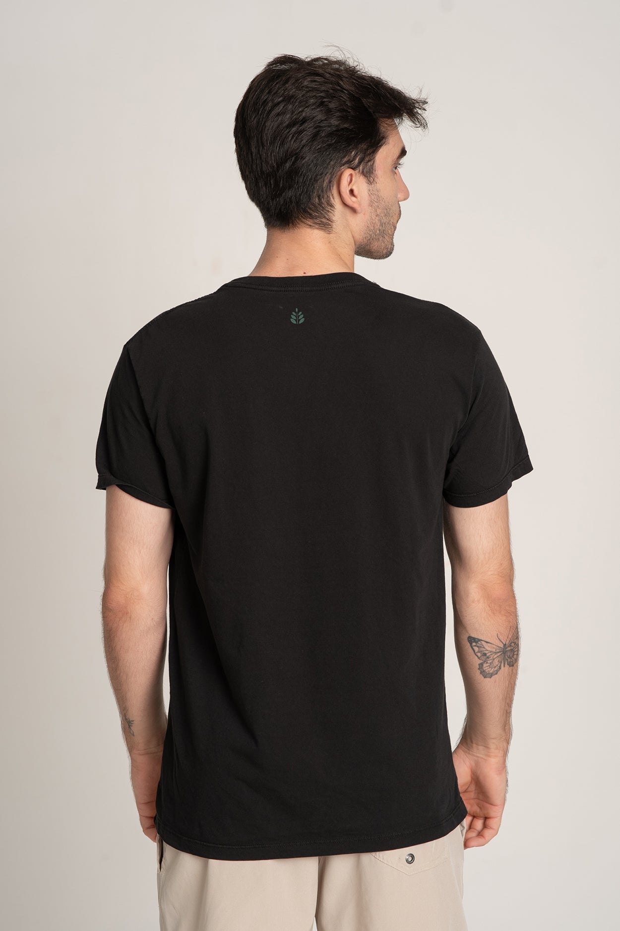 Camiseta Human Nature Preto