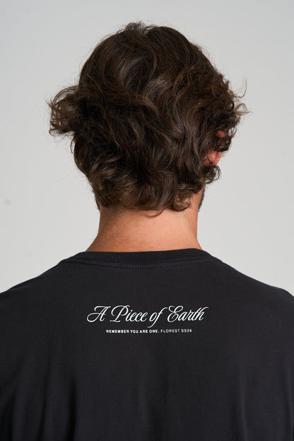 Camiseta Piece Of Earth Preto