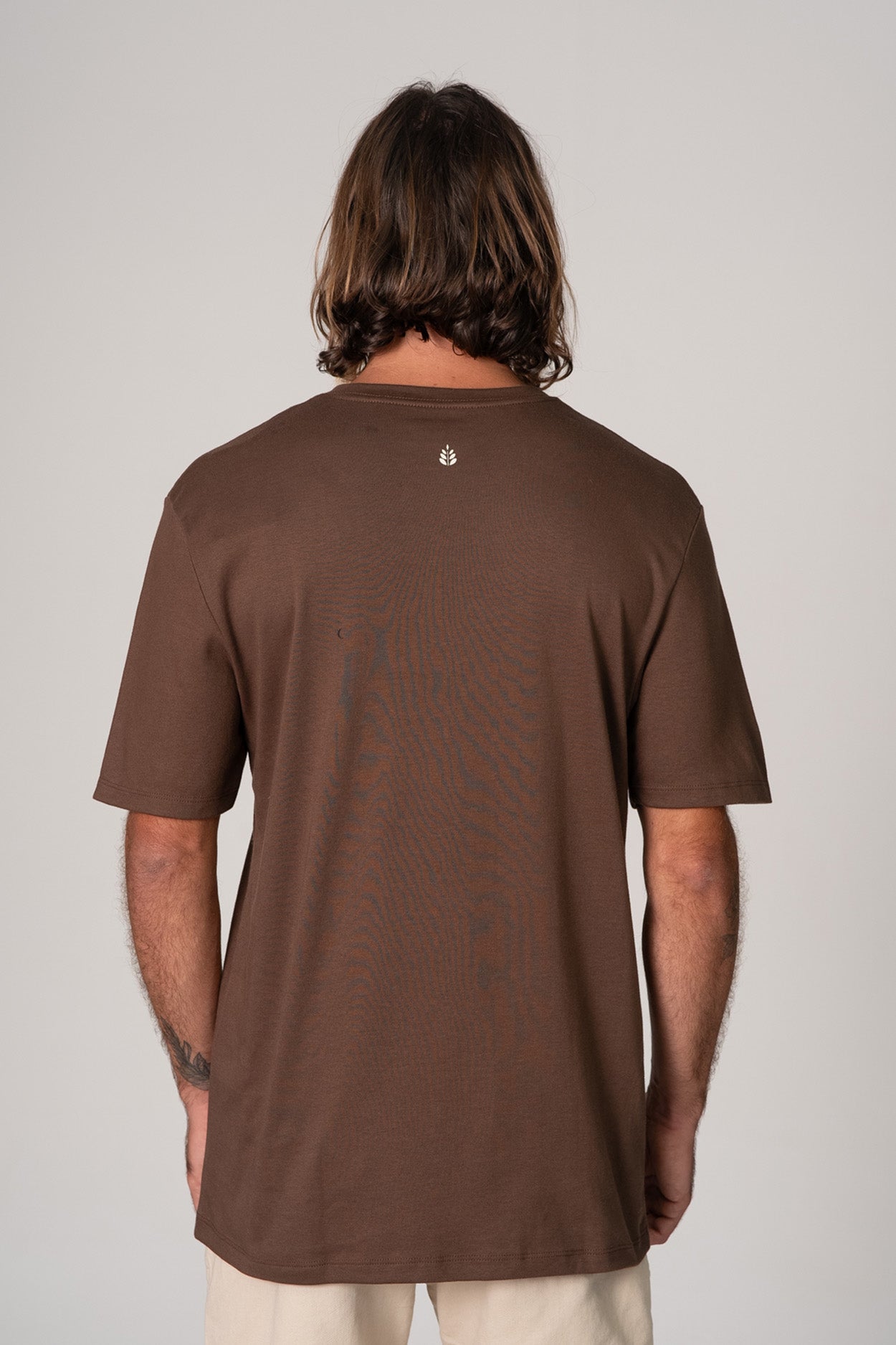 Camiseta Nature Is Therapy Over Marrom