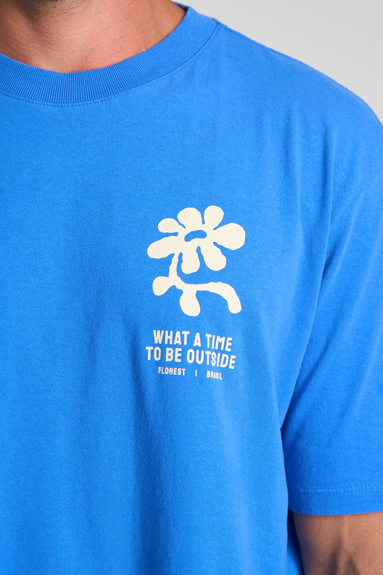 Camiseta Outside Over Azul Royal