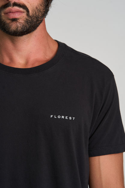 Camiseta Piece Of Earth Preto