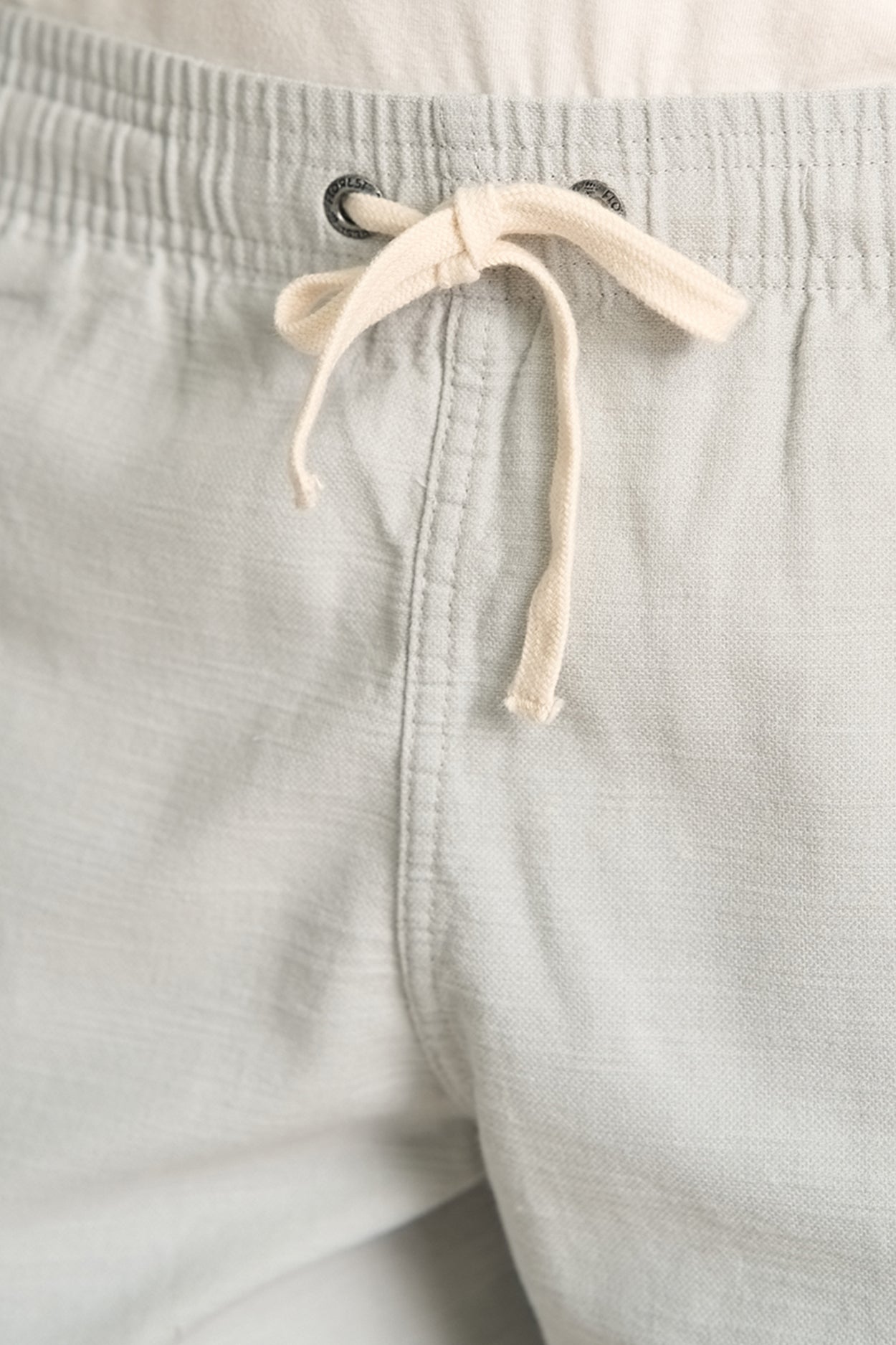 Short Bobby Cinza